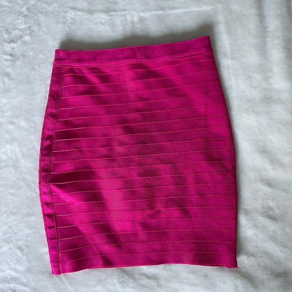 Superdown Fuchsia Pencil Skirt